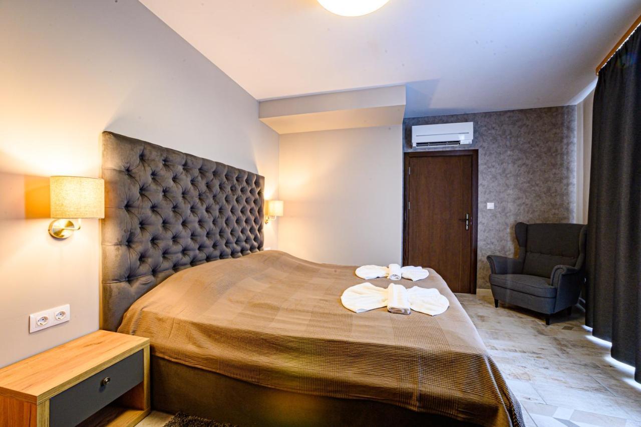 Antique Boutique Hotel Pavel Banya Exterior photo